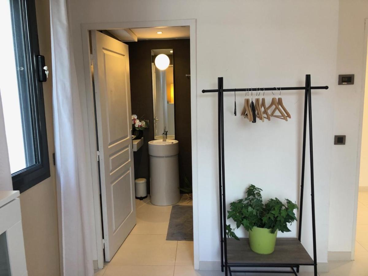 Appartement Montfleury, 2 Terrasses, 2 Chambres , 2 Sdb , Pkg Prive Piscine, 15 Min Walk To Croisette Beach And Palais Des Festivals Cannes Extérieur photo